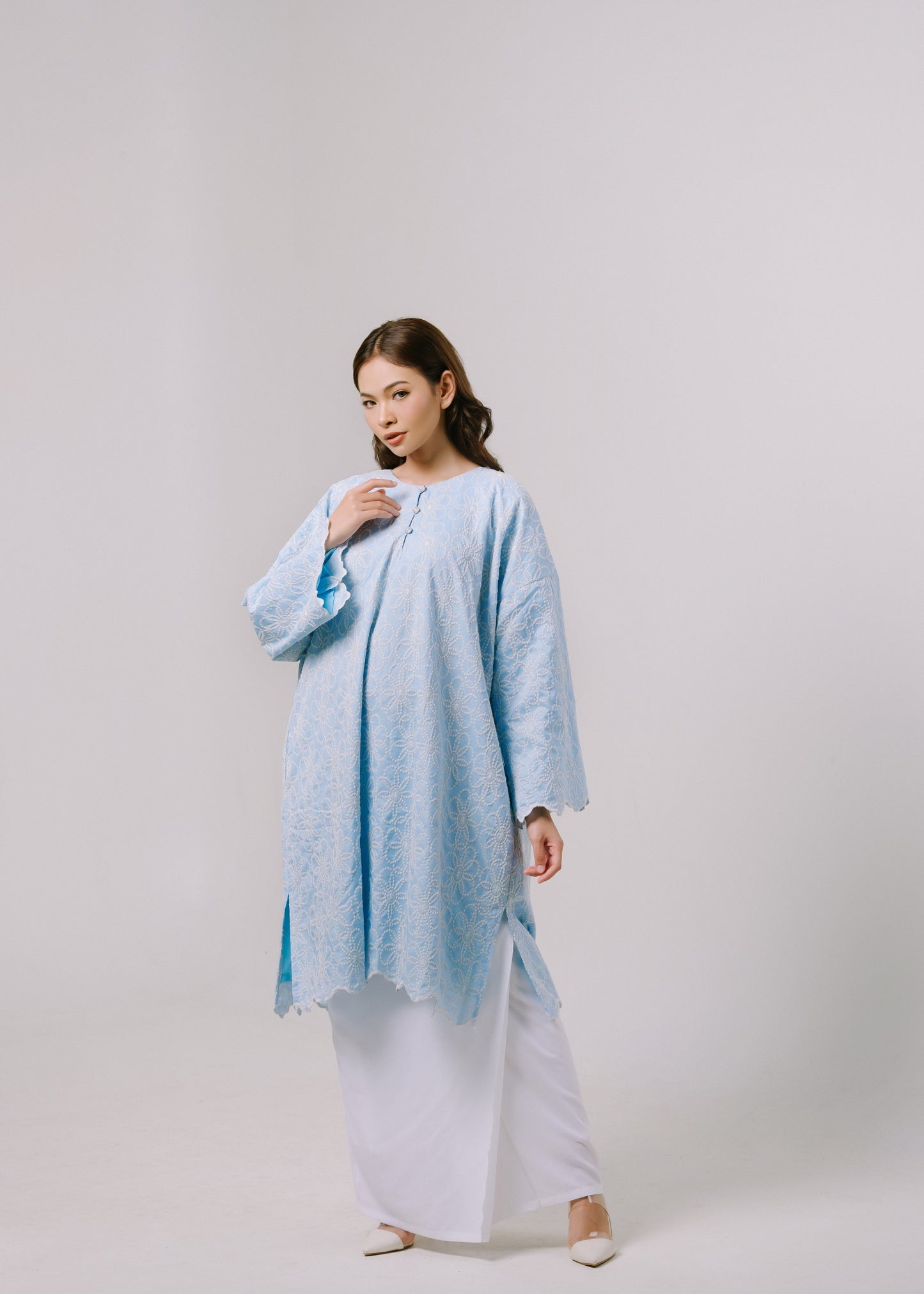 Bria Kurung (Awan)