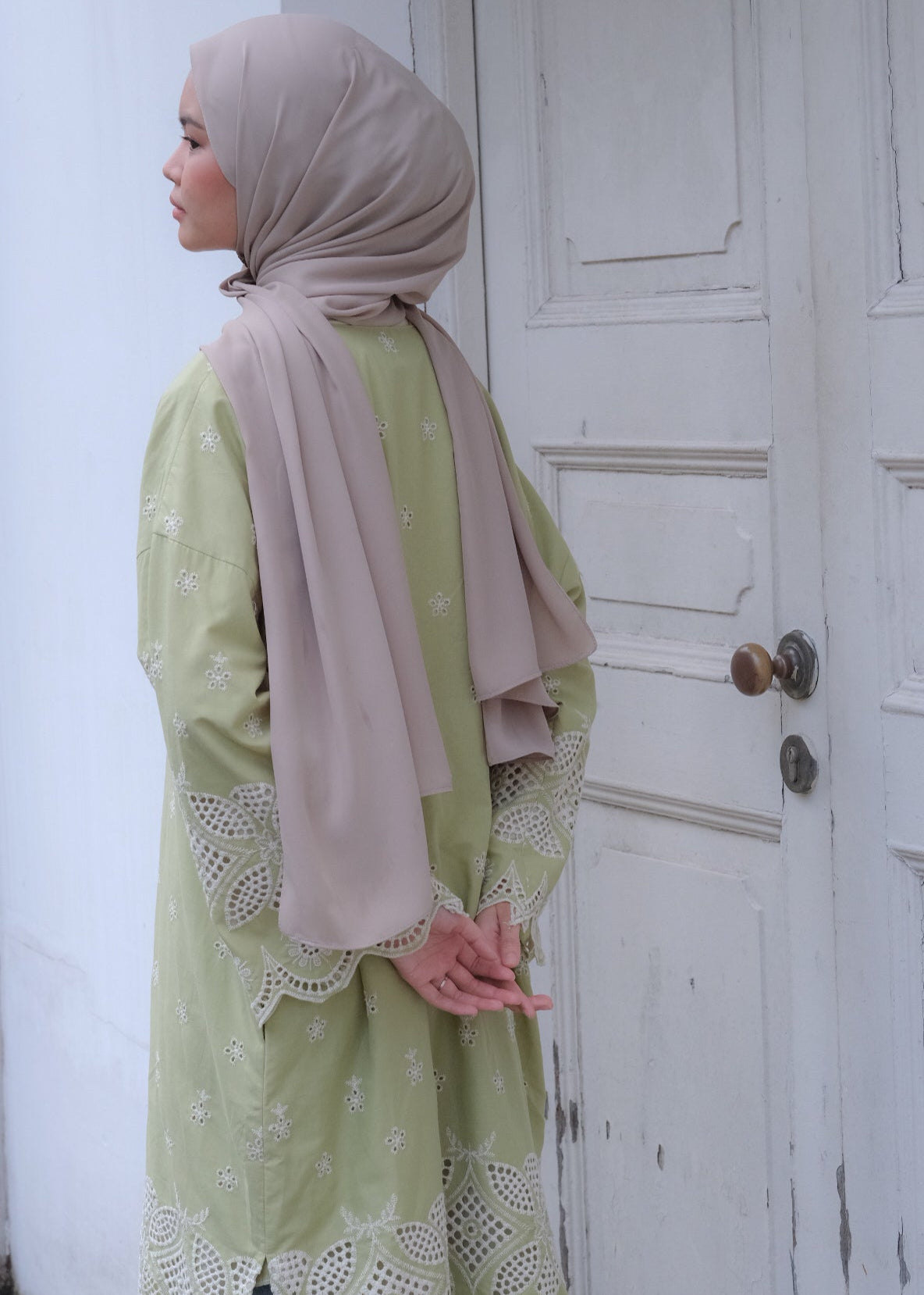 Bria Oversized Tunic (Tender Lime)