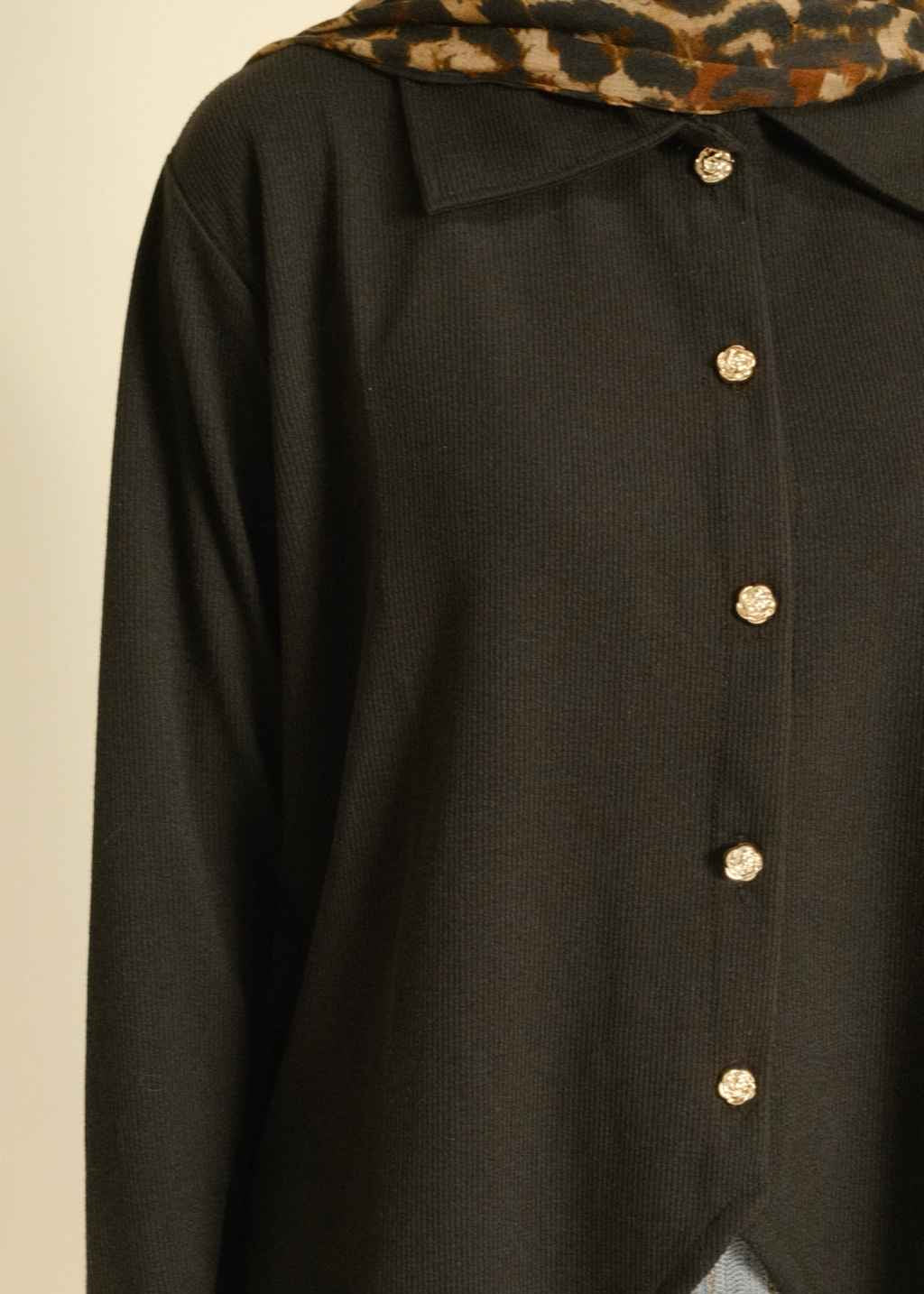 V-Hem Button Shirt (Black)