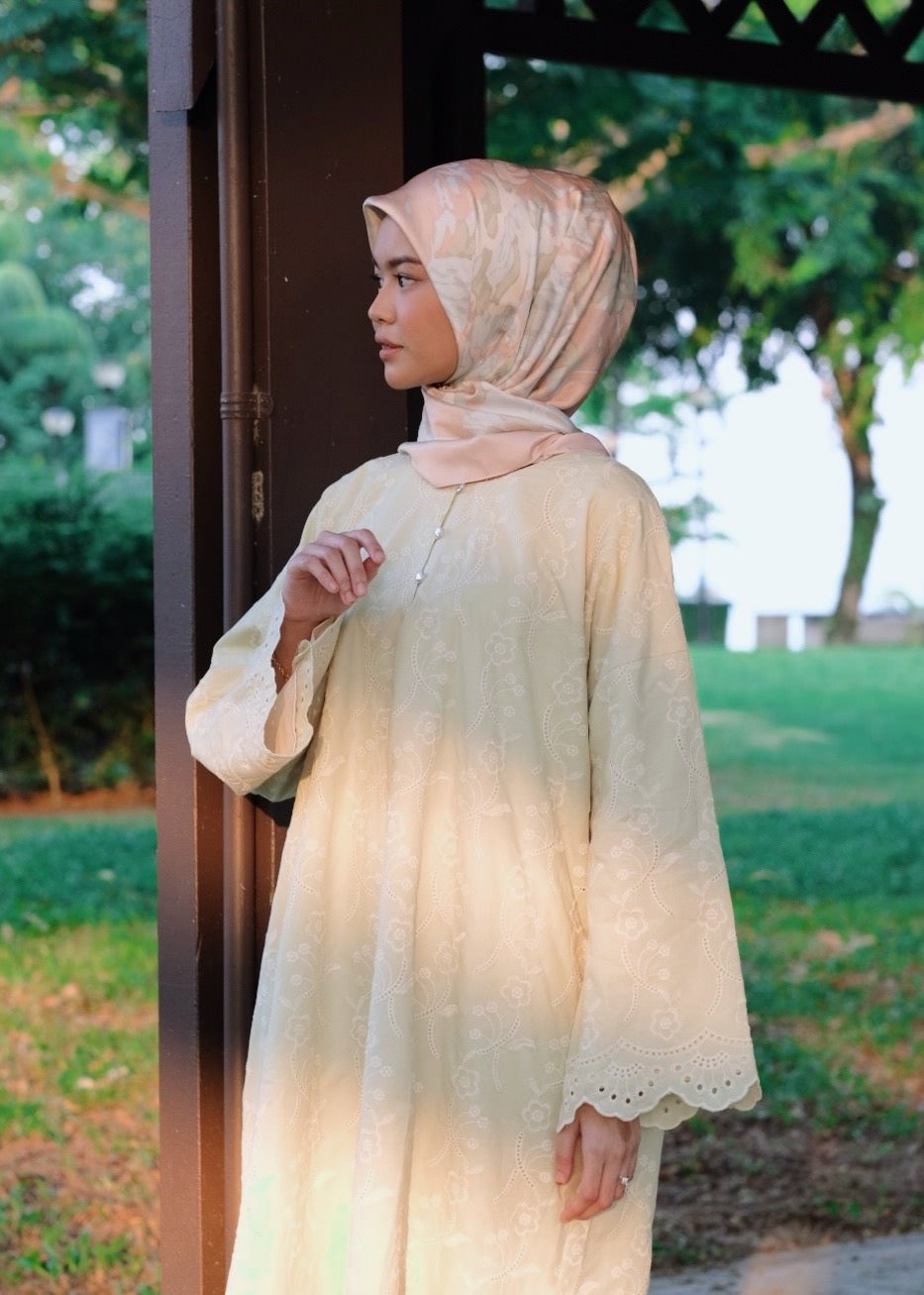 Bria Oversized Tunic (Pale Willow)