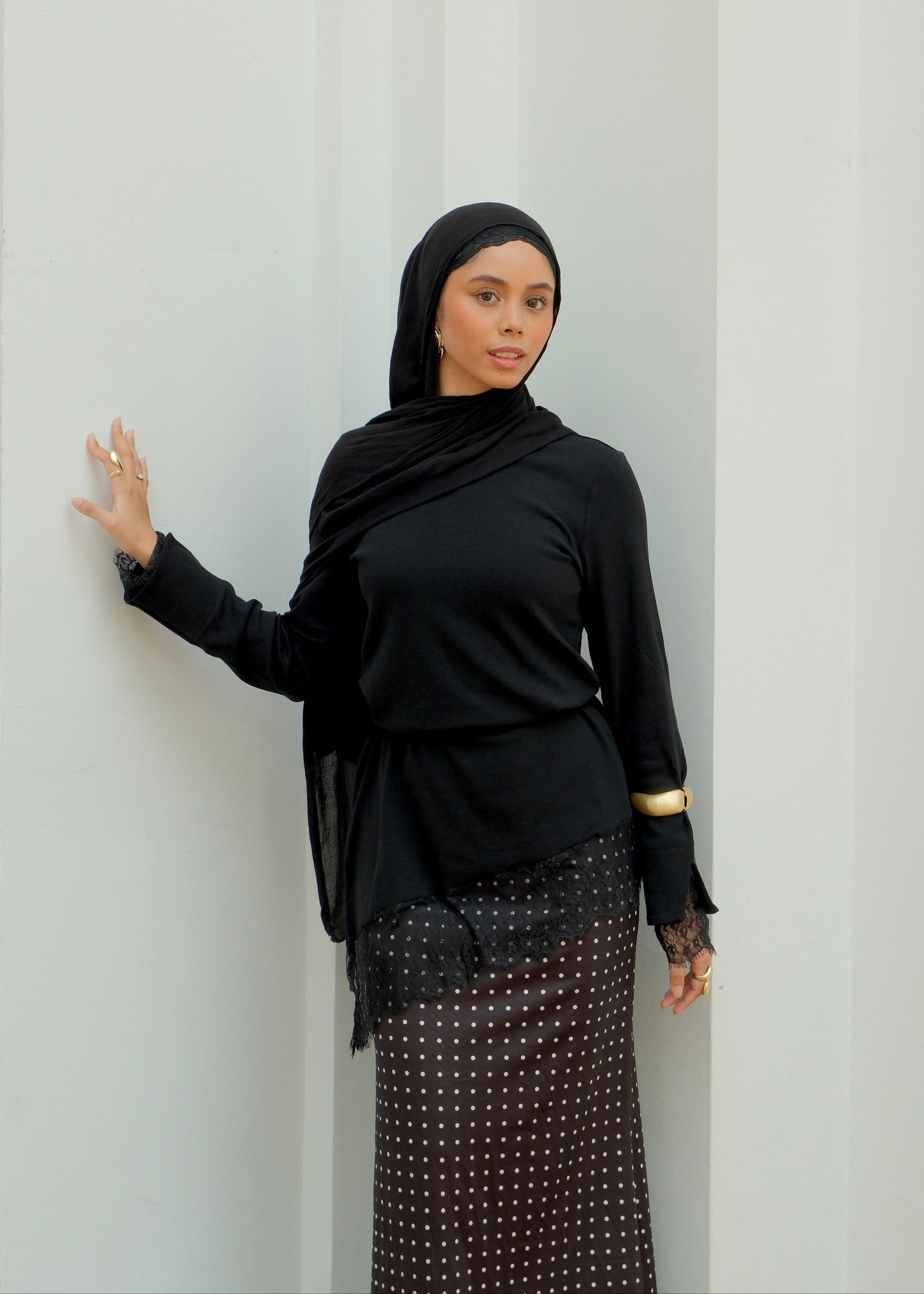 Anya Asymmetrical Knit Top (Noir)