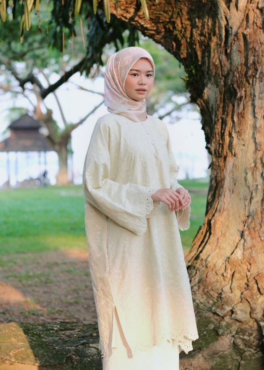 Bria Oversized Tunic (Pale Willow)