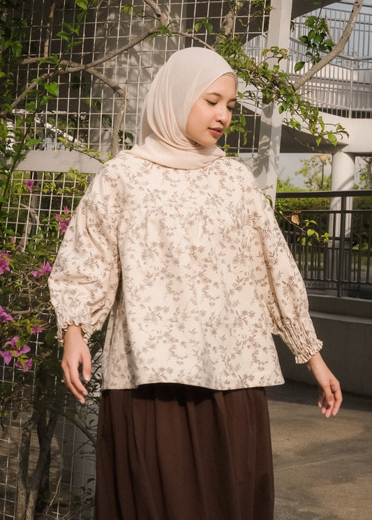 Nola Everyday Top (Neutral Bloom)