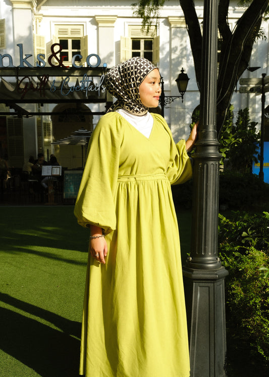 Kira Linen Dress (Matcha)